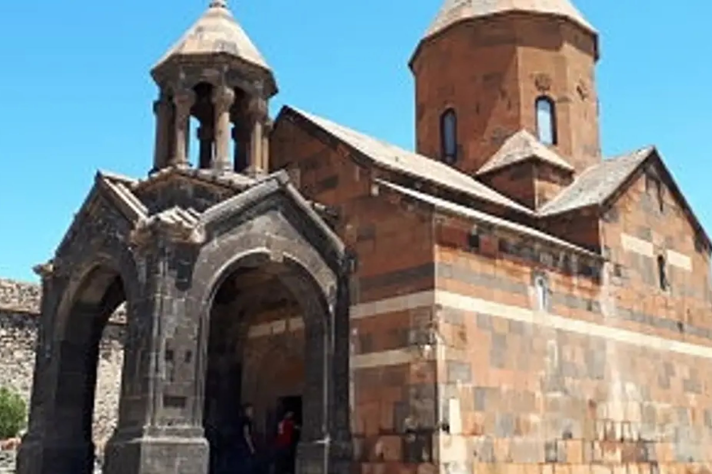 Private tour to Khor Virap, Areni winery, Noravank